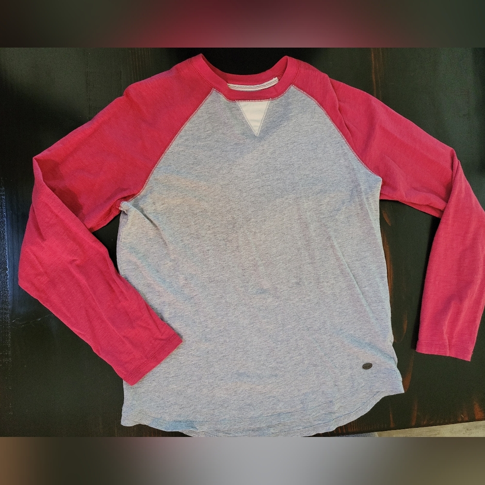 Women's True Grit Red and Gray Shirt M